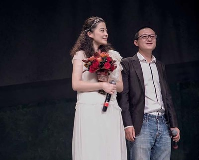 梅婷如期赴上海演出話劇，經紀人回應風波影響